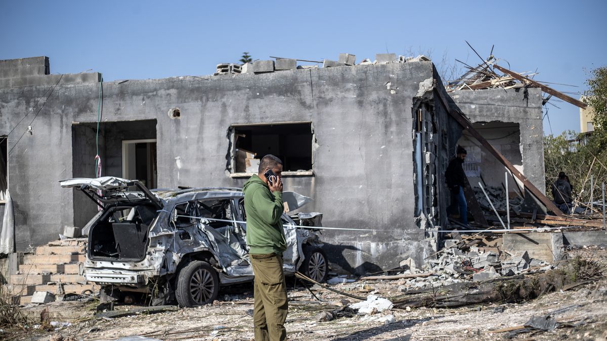 ZARZIR, ISRAEL - MARCH 13: A view of a damage at a house after retaliatory missiles fired from Iran fell in the town of Zarzir in northern Israel on March 13, 2026. Some of the missiles launched by Iran landed in the town, and one of them fell near a house, causing damage to the building. (Photo by Mostafa Alkharouf/Anadolu via Getty Images)