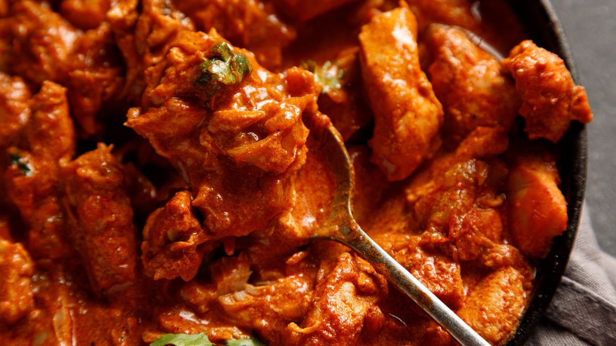 Delikatne polędwiczki w sosie z papryką