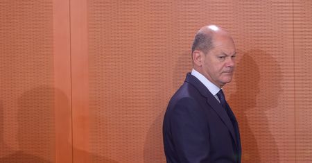W Niemczech kiełkuje kryzys największy od dziesięcioleci. Olaf Scholz ostrzega obywateli