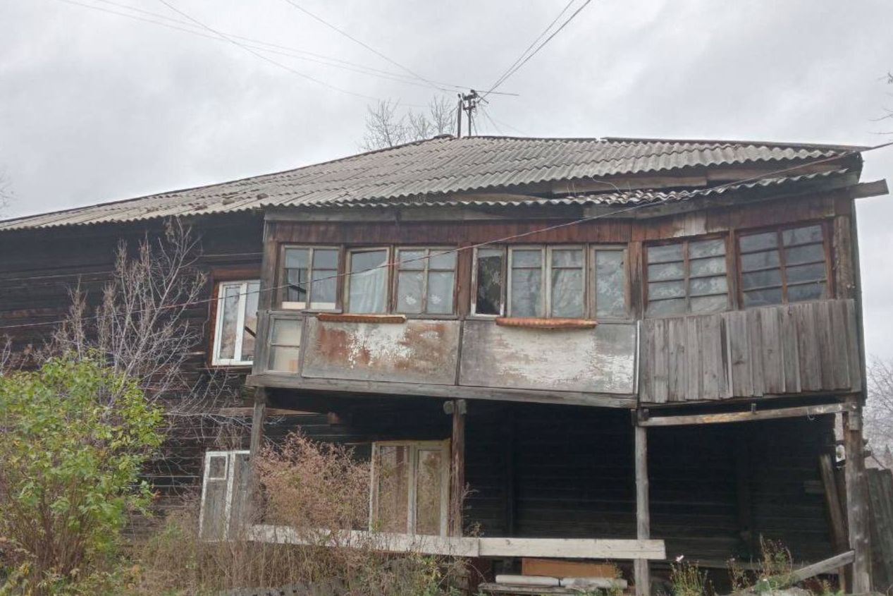 This is what the ruin looks like, where a soldier from the Wagner Group was supposed to live.