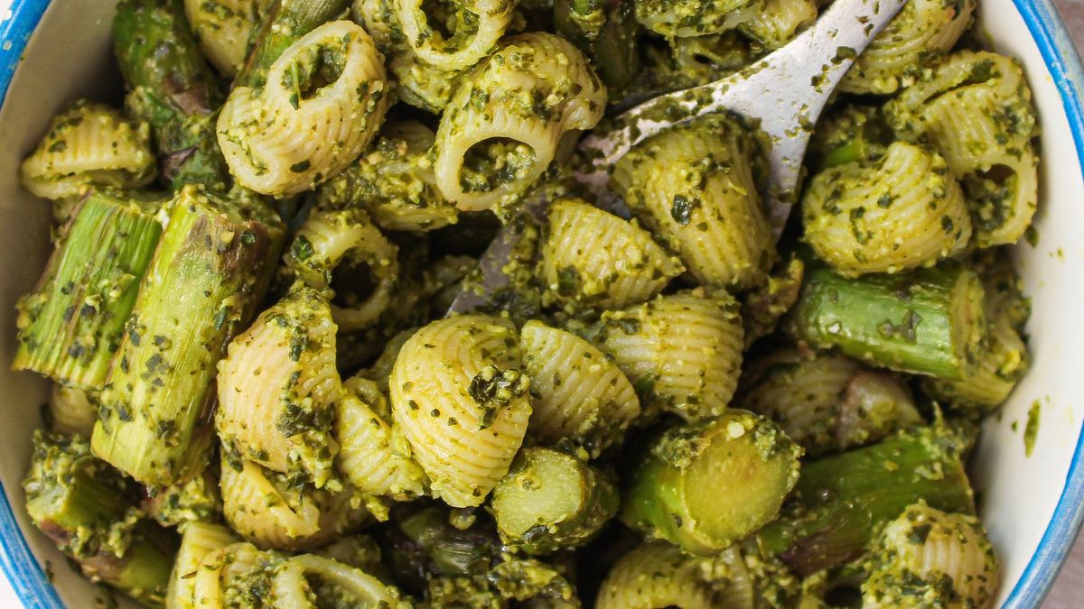 Pesto z końcówek szparagów