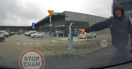 Awantura na parkingu. "Ja tu stoję". Wszystko się nagrało