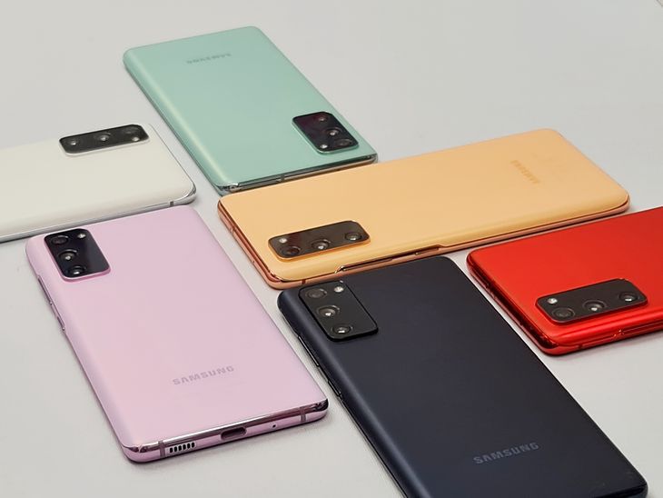 iPhone 12 vs Samsung Galaxy S20 FE. Podobna klasa, inna kasa, a co z aparatami? 4