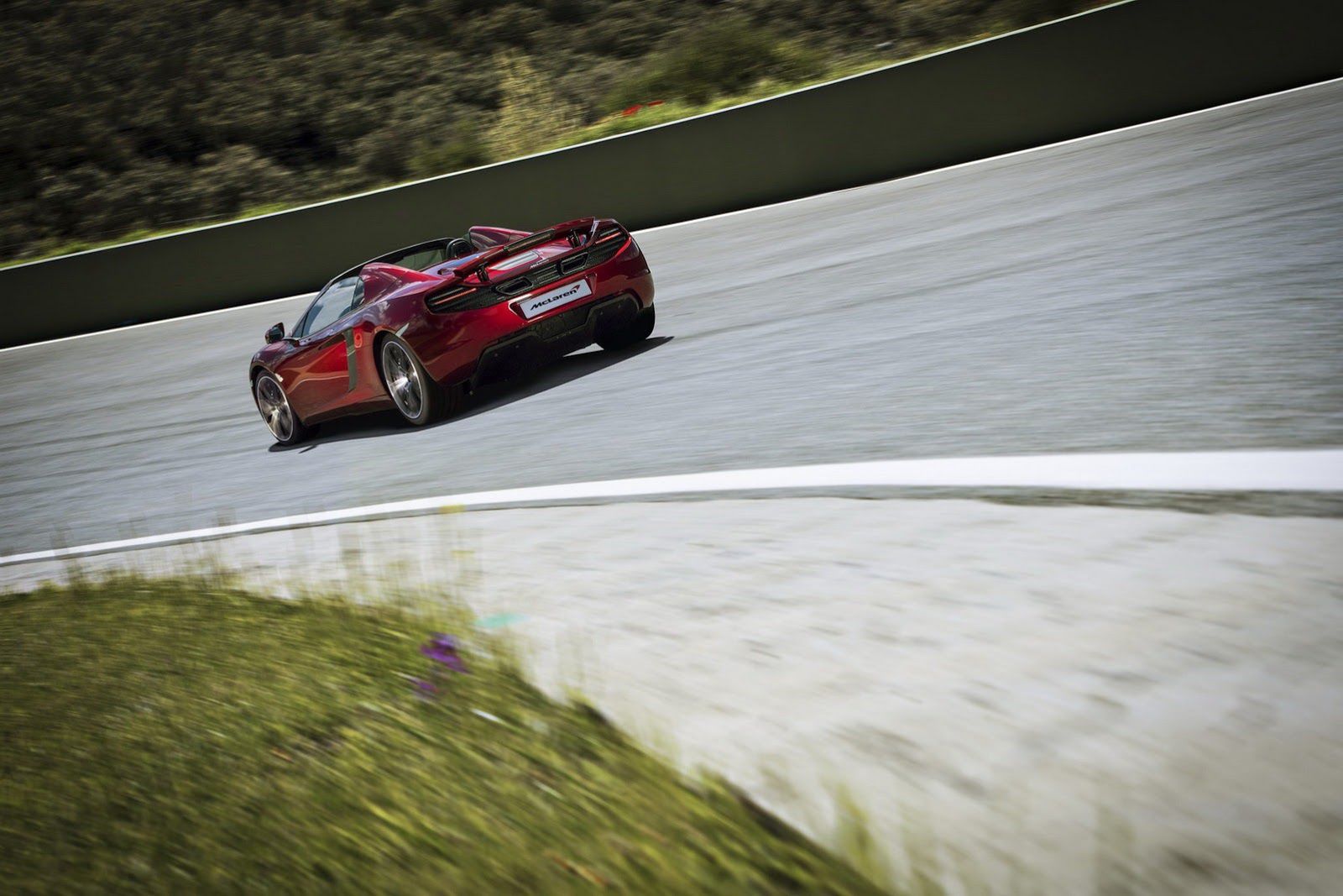 McLaren MP4-12C Spider - obszerna galeria prosto od producenta 50