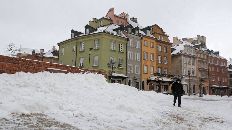 Warszawa. Śnieg na ulicach stolicy