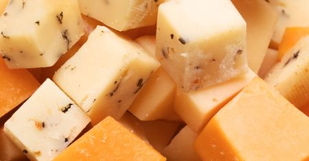 Tych produktów nie jedz na kolację, bo obciążają żołądek. Problemy ze snem murowane