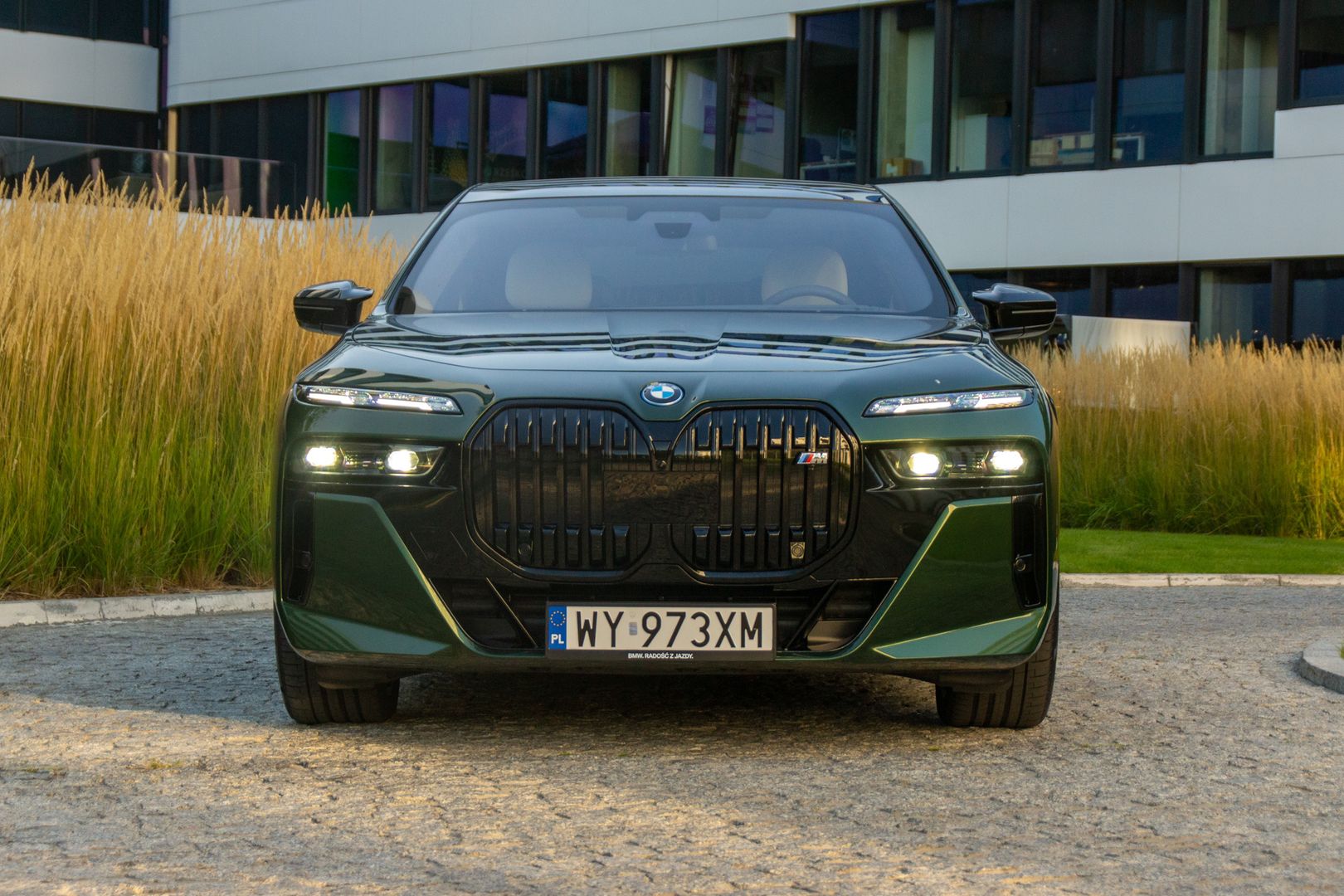 BMW M760e xDrive