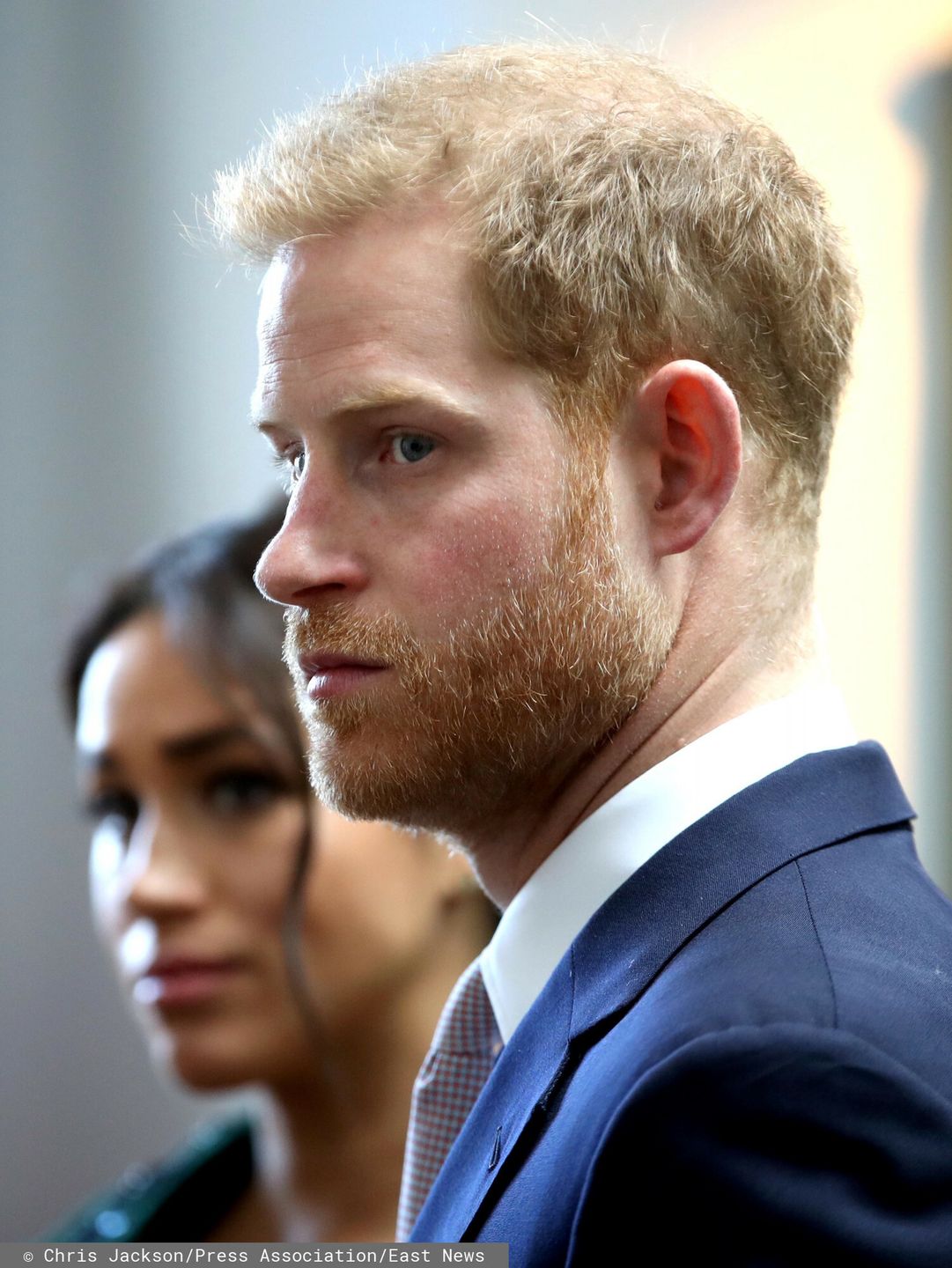 Na rynek wkrótce trafi kolejna książka o royalsach. Ujawniono, o co Meghan spierała się z asystentkami
