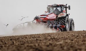 Alarm dla rolników. UE wycofała 93 substancje, dopuściła tylko jedną nową