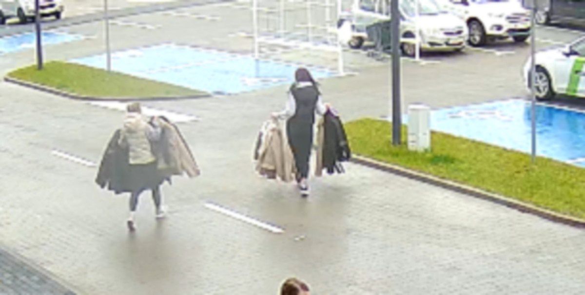 Łomża: Kradzież kurtek była ich sposobem na życie. Mieszkanki Warszawy zatrzymane