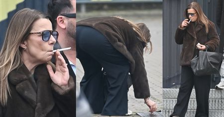 Agata Kulesza rozładowuje emocje po wizycie w śniadaniówce, PALĄC PAPIEROSA. Niedopałek wrzuciła do kratki ściekowej (ZDJĘCIA)
