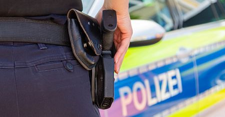 Nie żyje 16-latek postrzelony przez policję. Wcześniej zaatakował nożem