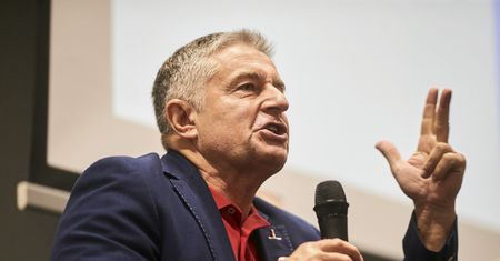 "To skandal!". Generał Skrzypczak odpowiada Frasyniukowi