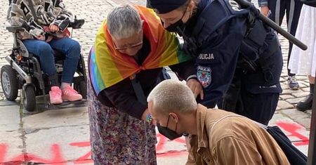 Skandal, o którym mówi Warszawa. Babcia Kasia nie wytrzymała
