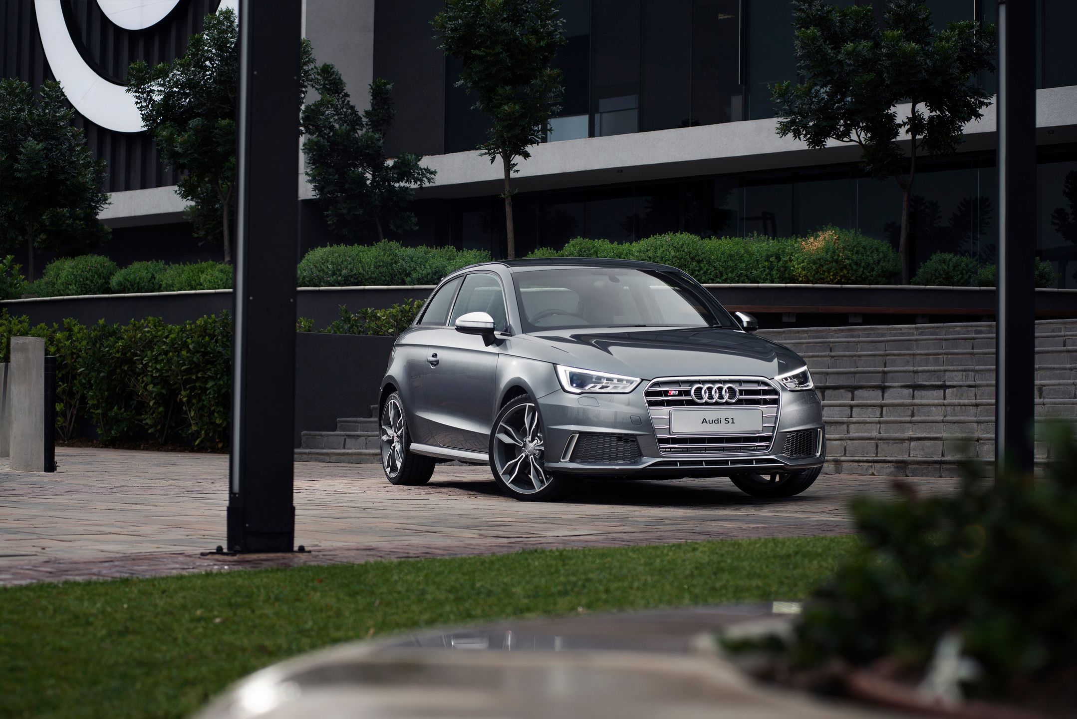 Audi S1 2