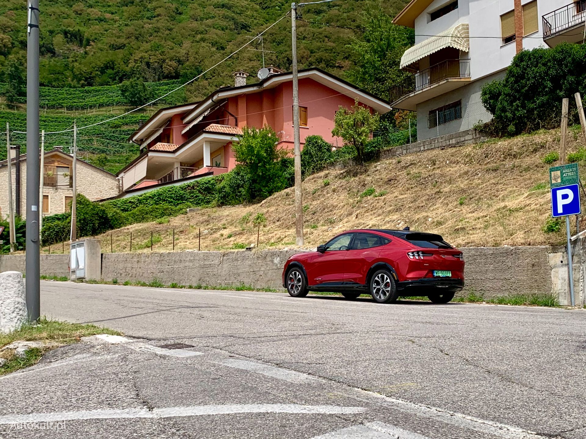 Koszt przejechania 100 km Mustangiem Mach-E wyniósł około 38 zł