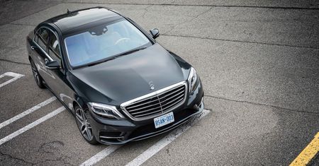 Kupił w kanadyjskim salonie wadliwego mercedesa. Serwis dał mu zaskakujące rady