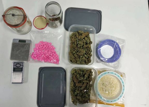 Skuteczna akcja płockiej policji. Zatrzymani dwaj mężczyźni, zabezpieczono narkotyki warte ponad 20 tys. zł