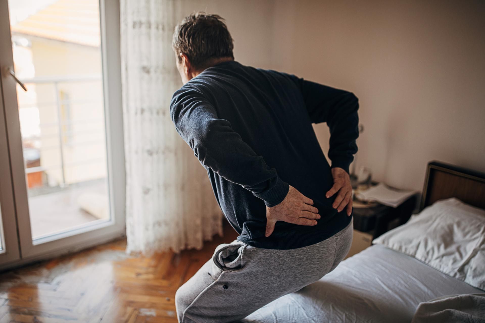 Ból pleców najczęściej jest objawem zaawansowanego raka prostaty lub raka piersi