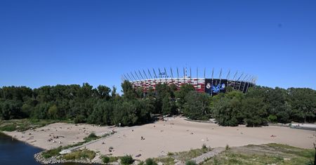 Warszawa czeka, a konkretów brak. Czy hala powstanie?