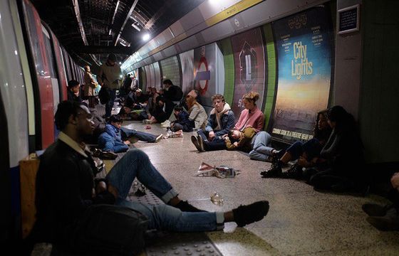 Fox pokaże serial "Wojna światów". Gabriel Byrne i Elizabeth McGovern zaatakowani przez kosmitów