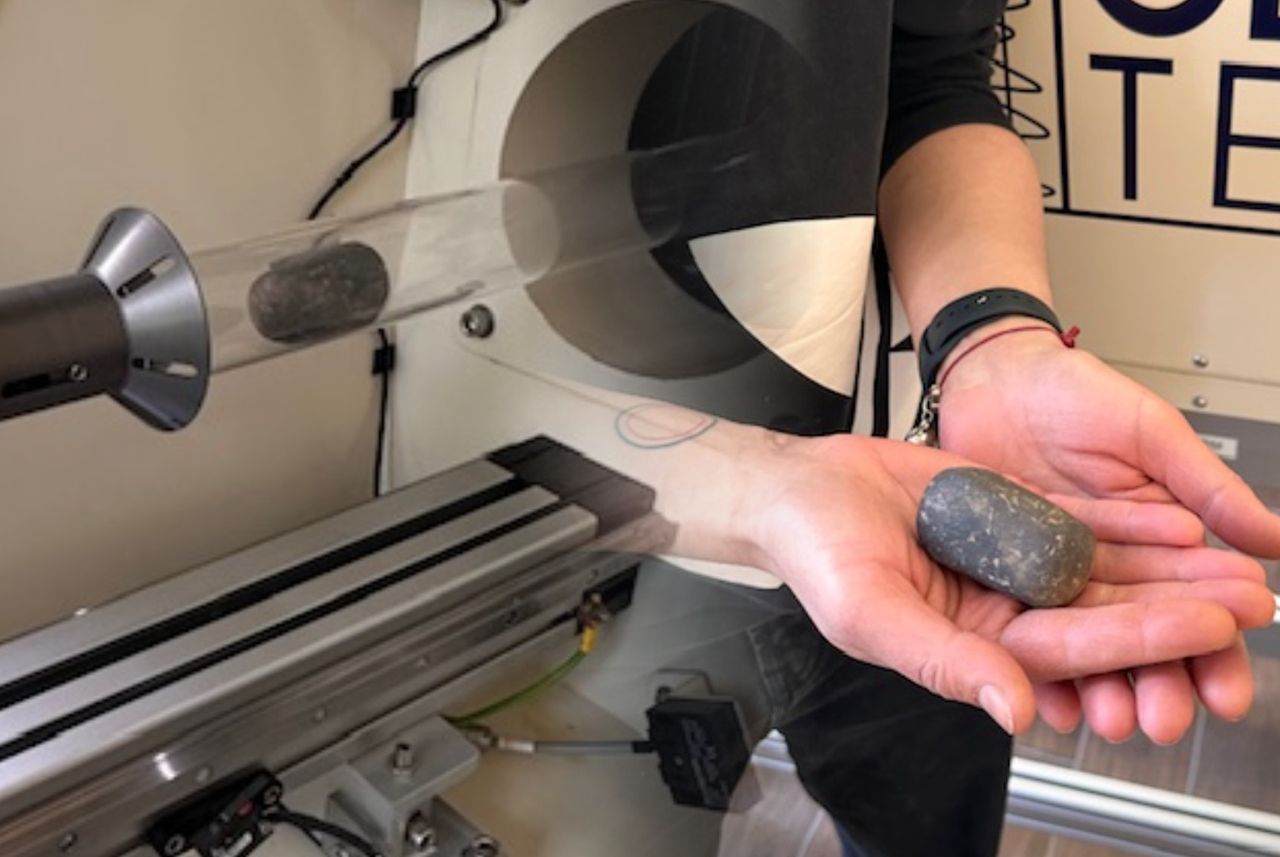 Pochodzi sprzed 2 tys. lat i zbadali ją tomografem. To znaleźli w środku