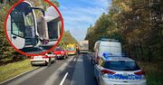 Wypadek na DK10! Autokar z 41 uczniami zderzył się z ciężarówką – na szczęście nikt nie ucierpiał