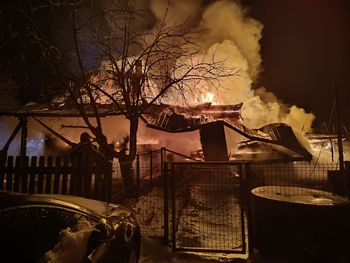 Dom stanął w płomieniach. Zginęła kobieta i dziecko