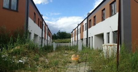 Od czterech lat czekają na mieszkania. Deweloper wziął pieniądze i nie skończył budowy
