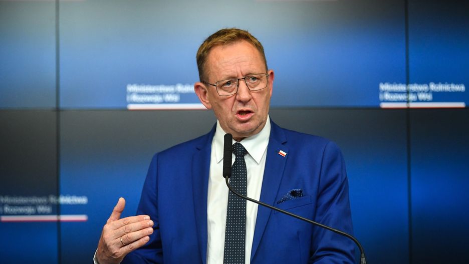 Minister oskarża browary o "chrzczenie" piwa. Gigant odpowiada