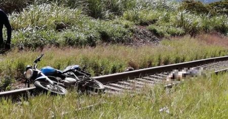 Straszne znalezisko w Meksyku. Leżał obok swojego motocykla