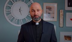 Dziennikarze z prawicowych mediów w obronie księdza zatrzymanego przez ABW