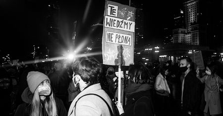 Jedna z liderek strajku kobiet w Świdnicy uniewinniona. Zaskakująca decyzja sądu
