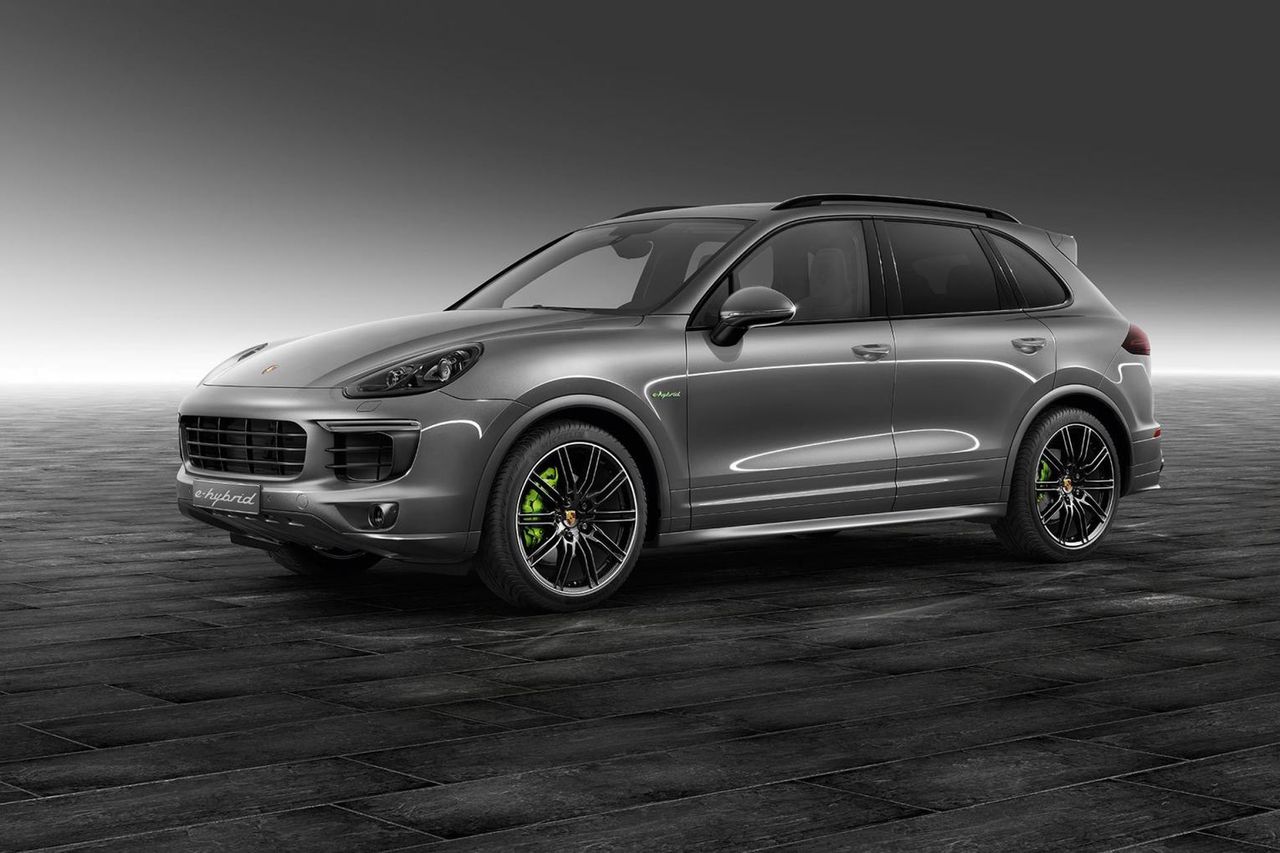Porsche Cayenne E-Hybrid ekskluzywnie zrobiony na szaro