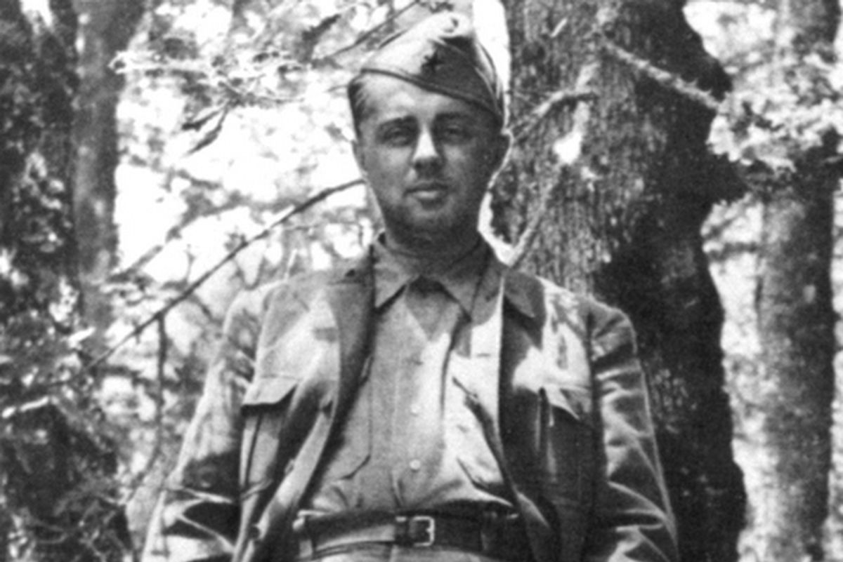 Enver Hoxha na zdjęciu z 1944 r.