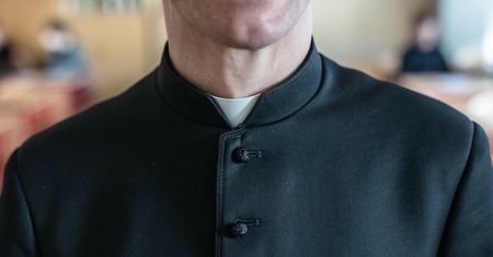 Areszt dla księdza. Wobec pozostałych łagodniejsze środki
