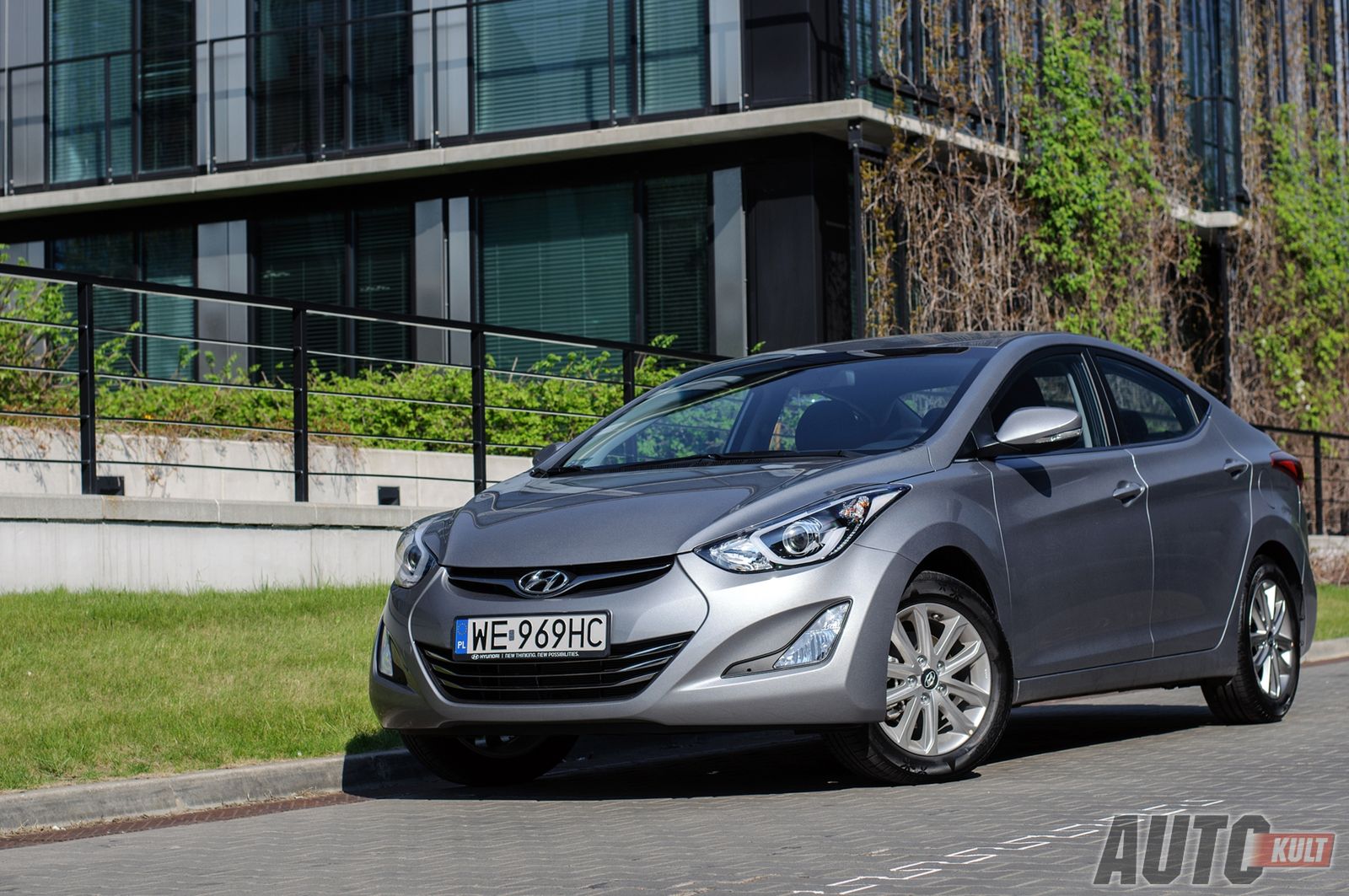 Hyundai Elantra 1,6 MPI Style - test [galeria zdjęć] 4