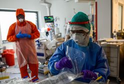 Koronawirus. III fala przybiera na sile. Dr Paweł Grzesiowski dla WP: pandemia to trochę jak wojna