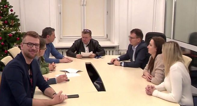 „Wiadomości” pokazały swoje kolegium. „Redakcja silna, jest jak stal”