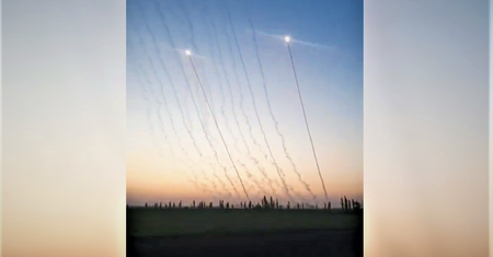 HIMARS-y miażdzą Rosjan pod Bachmutem. Tak budzą żołnierzy Putina o świcie