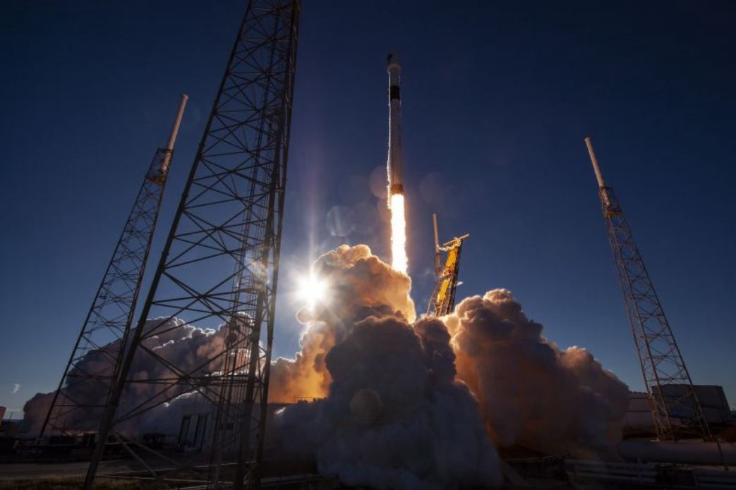 SpaceX z nowym rekordem. Firma wystrzeliła ponad 140 satelitów