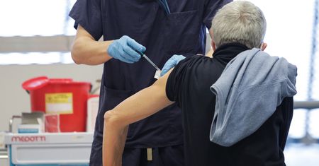 Wielkopolska. Lekarze zniechęcali do szczepień. Teraz toczą się wobec nich postępowania