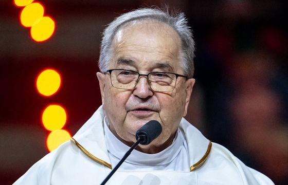 Dziennik o. Rydzyka też w dołku reklamowym po zmianie władzy. Więcej pracowników, ale mniej na pensje