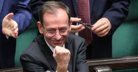 Tajne scenariusze PiS gotowe. "Spróbują wywołać dantejskie sceny w Sejmie"