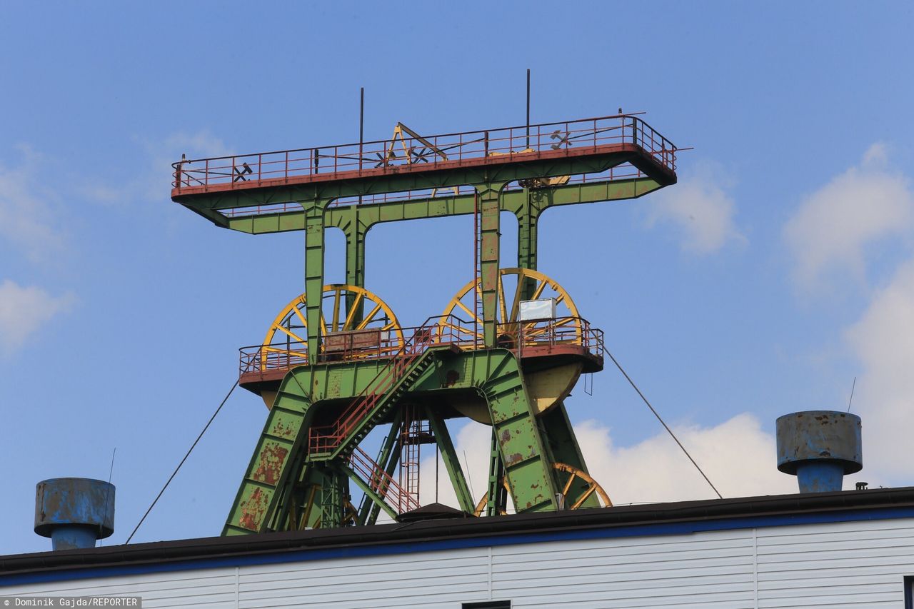 Olbrzymia strata węglowego kolosa. W tle nowy podatek