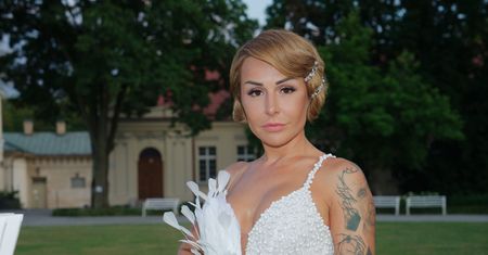 Internauta zaczepił Blankę Lipińską: "Może warto byłoby promować macierzyństwo". Celebrytka DOBITNIE odpowiedziała