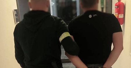 Ostrzelał okna byłej partnerki. Mężczyzna usłyszał zarzuty
