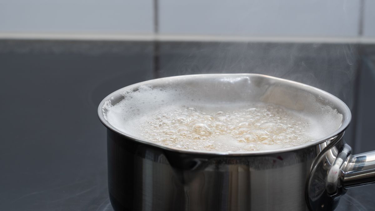 Dzięki prostemu trikowi mleko nie będzie się przypalać