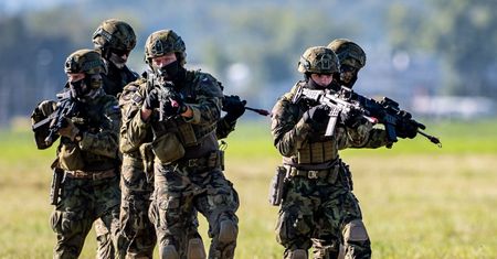 NATO rozważa ostrzejszą odpowiedź wobec Rosji. Nowa strategia Sojuszu?