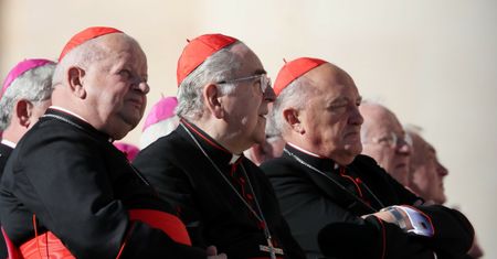 Oto polscy kardynałowie, którzy wybiorą nowego papieża